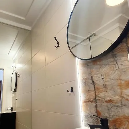 Dk Mendelsohna Apartment