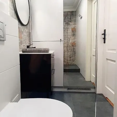 Dk Mendelsohna Apartment *